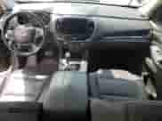 2018 Chevrolet Traverse LT Cloth z VIN 1GNERGKW0JJ268541, wystawiony jako Copart lot #55589855 z przebiegiem 257 380 mil mil oraz Szkoda całkowita • Salvage title. Historia ofert i sprzedaży dostępna na DreamBid. Obrazek 8.