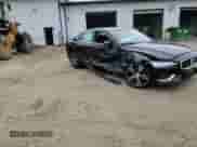 2022 Volvo S60 Inscription z VIN 7JRL12TL1NG153823, wystawiony jako Copart lot #69588365 z przebiegiem 70 620 mil mil oraz Szkoda całkowita • Salvage title. Historia ofert i sprzedaży dostępna na DreamBid. Obrazek 14.