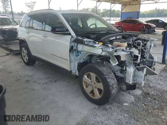 2024 Jeep Grand Cherokee with VIN 1C4RJYB67RC719228, listed as a Copart auction lot 80404705 with 17,025 mi miles and Salvage title. Bid and sale history available at DreamBid. Image 4.