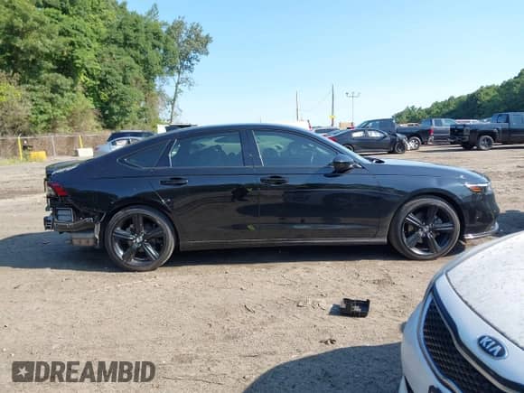 2024 Honda Accord Sport-L с VIN 1HGCY2F71RA060481, выставлен на аукционе IAAI как лот 42856795 с пробегом 16 561 миль миль и . История ставок и продаж доступна на DreamBid. Изображение 14.