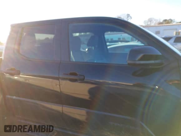 2024 Toyota Tacoma SR5 with VIN 3TYLB5JN3RT032583, listed as a IAAI auction lot 41404527 with 7,130 mi miles and . Bid and sale history available at DreamBid. Image 13.