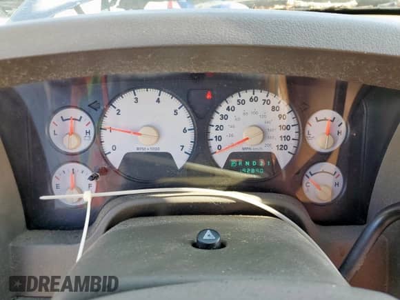 2007 Dodge 1500 ST с VIN 1D7HA16K07J564465, выставлен на аукционе Copart как лот 71750545 с пробегом 192 890 миль миль и Чистый • Clean title. История ставок и продаж доступна на DreamBid. Изображение 9.