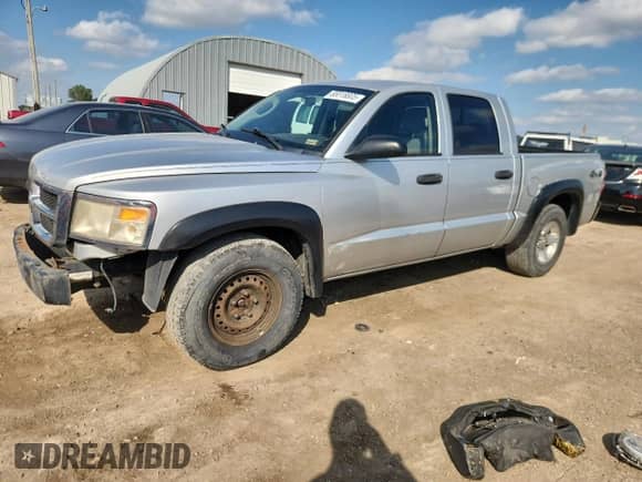 2008 Dodge Dakota SLT with VIN 1D7HW48N08S516051, listed as a Copart auction lot 85518805 with 169,268 mi miles and Salvage title. Bid and sale history available at DreamBid. Image 1.