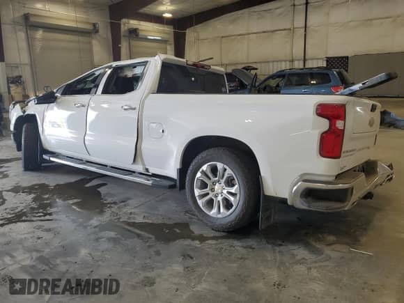 2025 Chevrolet Silverado 1500 with VIN 3GCUKGED5SG218756, listed as a Copart auction lot 58218715 with Not provided miles and Salvage title. Bid and sale history available at DreamBid. Image 2.