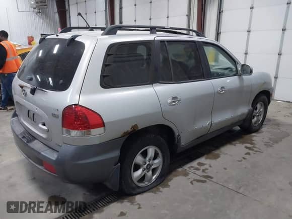 2006 Hyundai Santa Fe GLS с VIN KM8SC73E96U100577, выставлен на аукционе IAAI как лот 41406899 с пробегом 172 432 миль миль и . История ставок и продаж доступна на DreamBid. Изображение 4.
