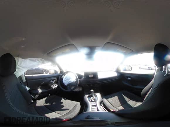 2025 Honda HR-V LX с VIN 3CZRZ2H30SM715751, выставлен на аукционе IAAI как лот 42011745 с пробегом 4 766 миль миль и . История ставок и продаж доступна на DreamBid. Изображение 18.