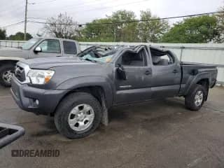 2014 Toyota Tacoma with VIN 3TMMU4FN1EM065282, listed as a Copart auction lot 81489435 with Not provided miles and Salvage title. Bid and sale history available at DreamBid. Image 1.