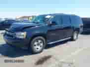 2009 Chevrolet Suburban 2LT z VIN 1GNFC26089R264006, wystawiony jako IAAI lot #42761708 z przebiegiem 199 609 mil mil oraz . Historia ofert i sprzedaży dostępna na DreamBid. Obrazek 2.