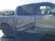 2019 Ram 1500 Laramie z VIN 1C6SRFJTXKN516700, wystawiony jako IAAI lot #43223624 z przebiegiem 75 378 mil mil oraz . Historia ofert i sprzedaży dostępna na DreamBid. Obrazek 6.