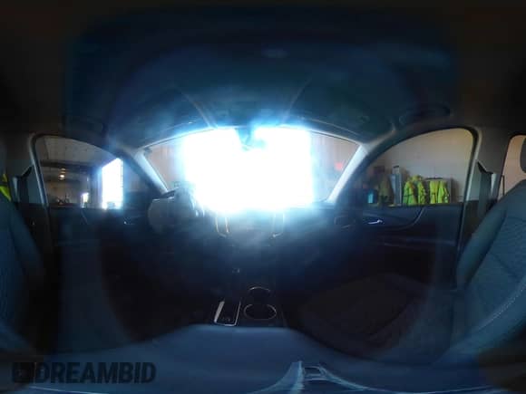 2018 Chevrolet Equinox LT с VIN 2GNAXTEX8J6227945, выставлен на аукционе IAAI как лот 43319155 с пробегом 72 116 миль миль и . История ставок и продаж доступна на DreamBid. Изображение 18.