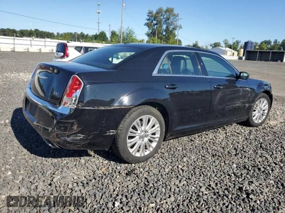 2013 Chrysler 300 with VIN 2C3CCARG5DH602747, listed as a Copart auction lot 68089455 with 58,636 mi miles and Salvage title. Bid and sale history available at DreamBid. Image 3.