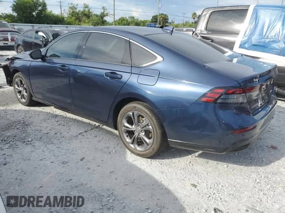 2025 Honda Accord EX-L с VIN 1HGCY2F68SA060779, выставлен на аукционе Copart как лот 71410725 с пробегом 1 958 миль миль и Списание • Salvage title. История ставок и продаж доступна на DreamBid. Изображение 2.