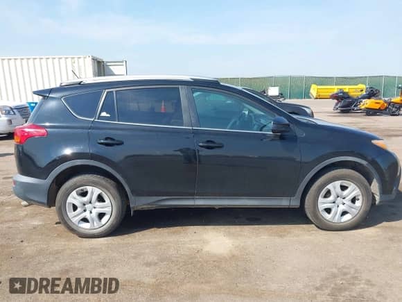2015 Toyota RAV4 LE z VIN 2T3BFREV5FW259720, wystawiony jako IAAI lot #43195991 z przebiegiem 174 605 mil mil oraz . Historia ofert i sprzedaży dostępna na DreamBid. Obrazek 13.