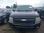2009 Chevrolet Tahoe 2LT z VIN 1GNFK23019R151442, wystawiony jako IAAI lot #42093860 z przebiegiem 241 924 mil mil oraz . Historia ofert i sprzedaży dostępna na DreamBid. Obrazek 11.