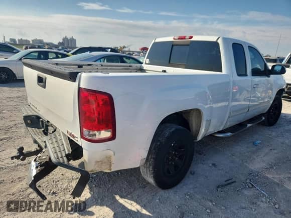 2008 GMC Sierra 1500 z VIN 1GTFK19Y08Z166979, wystawiony jako Copart lot #70270695 z przebiegiem 240 519 mil mil oraz Szkoda całkowita • Salvage title. Historia ofert i sprzedaży dostępna na DreamBid. Obrazek 3.