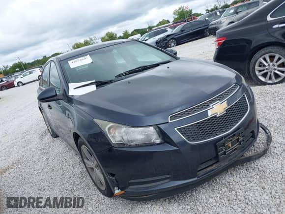 2014 Chevrolet Cruze 2LT с VIN 1G1PE5SB5E7134764, выставлен на аукционе IAAI как лот 42978507 с пробегом Не указан миль и . История ставок и продаж доступна на DreamBid. Изображение 1.