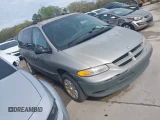 1997 Dodge Caravan LE with VIN 1B4GP54L3VB333541, listed as a IAAI auction lot 41012170 with 137,181 mi miles and . Bid and sale history available at DreamBid. Image 1.