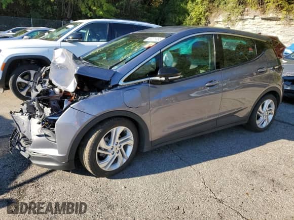 2023 Chevrolet Bolt EV 1LT с VIN 1G1FW6S02P4130060, выставлен на аукционе Copart как лот 85201495 с пробегом 45 998 миль миль и Списание • Salvage title. История ставок и продаж доступна на DreamBid. Изображение 1.