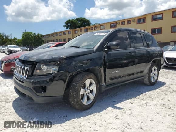 2015 Jeep Compass High Altitude with VIN 1C4NJCEA0FD178823, listed as a Copart auction lot 57904775 with 106,240 mi miles and Salvage title. Bid and sale history available at DreamBid. Image 1.