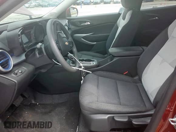 2024 Chevrolet Trax LS z VIN KL77LFE25RC213019, wystawiony jako Copart lot #81873955 z przebiegiem 19 063 mil mil oraz Szkoda całkowita • Salvage title. Historia ofert i sprzedaży dostępna na DreamBid. Obrazek 7.