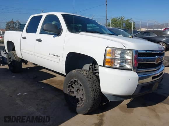 2011 Chevrolet Silverado 1500 LT с VIN 3GCPCSEA5BG128235, выставлен на аукционе IAAI как лот 42311928 с пробегом 168 542 миль миль и . История ставок и продаж доступна на DreamBid. Изображение 1.