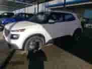 2025 Hyundai Venue SEL с VIN KMHRC8A32SU386689, выставлен на аукционе Copart как лот 84640445 с пробегом 10 657 миль миль и На запчасти • Non repairable. История ставок и продаж доступна на DreamBid. Изображение 1.