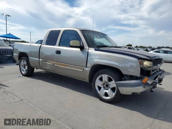 2003 Chevrolet Silverado 1500 LS с VIN 1GCEC19V13Z334815, выставлен на аукционе Copart как лот 86487075 с пробегом 358 001 миль миль и Списание • Salvage title. История ставок и продаж доступна на DreamBid. Изображение 4.