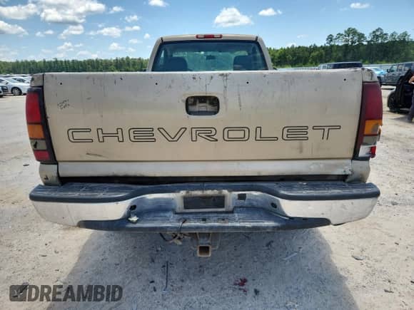 2007 Chevrolet Silverado 2500HD Work Truck z VIN 1GCHC24U47E116950, wystawiony jako Copart lot #61726395 z przebiegiem 230 974 mil mil oraz Szkoda całkowita • Salvage title. Historia ofert i sprzedaży dostępna na DreamBid. Obrazek 6.