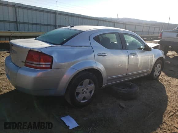 2008 Dodge Avenger z VIN 1B3LC46R38N281339, wystawiony jako Copart lot #88884085 z przebiegiem 160 506 mil mil oraz Szkoda całkowita • Salvage title. Historia ofert i sprzedaży dostępna na DreamBid. Obrazek 3.
