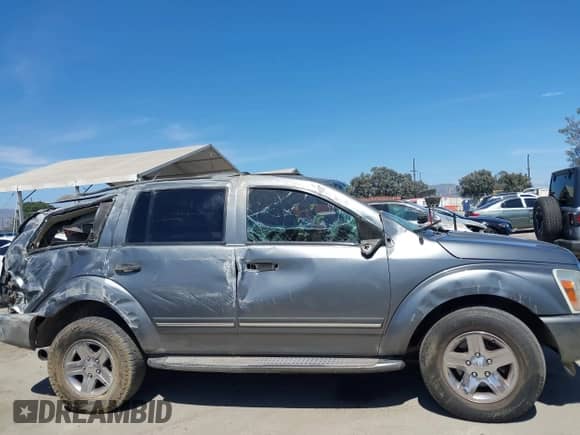 2005 Dodge Durango Limited with VIN 1D4HB58D45F544543, listed as a IAAI auction lot 42700816 with 213,857 mi miles and . Bid and sale history available at DreamBid. Image 13.
