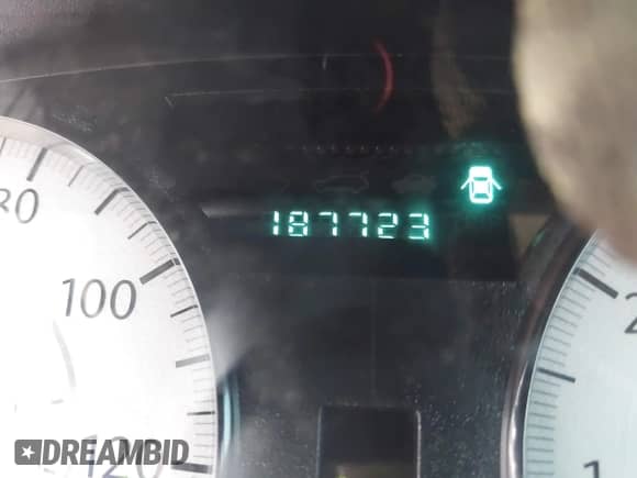 2010 Chrysler 300 Touring с VIN 2C3CA4CD7AH290125, выставлен на аукционе IAAI как лот 43151076 с пробегом 187 723 миль миль и . История ставок и продаж доступна на DreamBid. Изображение 7.