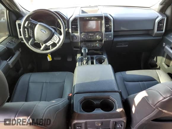 2020 Ford F-150 XLT z VIN 1FTEW1EP7LFA47625, wystawiony jako Copart lot #70873115 z przebiegiem Nie podano mil oraz Szkoda całkowita • Salvage title. Historia ofert i sprzedaży dostępna na DreamBid. Obrazek 8.