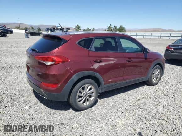 2016 Hyundai Tucson Sport z VIN KM8J33A22GU046473, wystawiony jako Copart lot #68298125 z przebiegiem 90 899 mil mil oraz Czysty tytuł • Clean title. Historia ofert i sprzedaży dostępna na DreamBid. Obrazek 3.