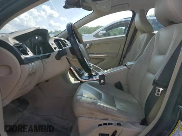 2015 Volvo S60 T5 Premier с VIN YV1612TKXF2349691, выставлен на аукционе Copart как лот 63822565 с пробегом 100 871 миль миль и Чистый • Clean title. История ставок и продаж доступна на DreamBid. Изображение 7.