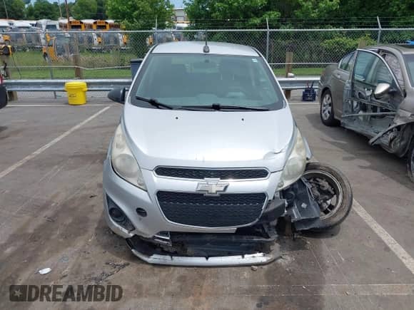 2013 Chevrolet Spark LS с VIN KL8CB6S96DC543100, выставлен на аукционе IAAI как лот 42300593 с пробегом 83 557 миль миль и . История ставок и продаж доступна на DreamBid. Изображение 13.