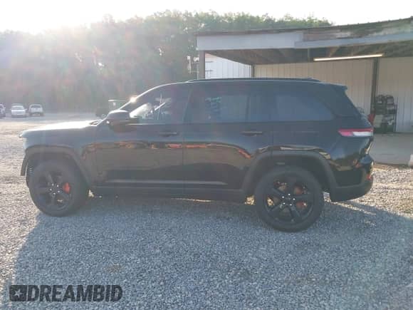 2023 Jeep Grand Cherokee Limited with VIN 1C4RJGBG4PC503126, listed as a IAAI auction lot 42296406 with 43,489 mi miles and . Bid and sale history available at DreamBid. Image 14.