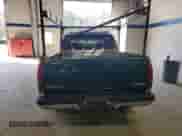 1998 GMC Sierra 1500 z VIN 2GTEC19M7W1557218, wystawiony jako Copart lot #51055425 z przebiegiem 311 370 mil mil oraz Szkoda całkowita • Salvage title. Historia ofert i sprzedaży dostępna na DreamBid. Obrazek 6.