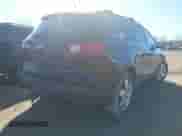 2009 Chevrolet Traverse LTZ z VIN 1GNER33D19S150882, wystawiony jako IAAI lot #41803912 z przebiegiem 156 229 mil mil oraz . Historia ofert i sprzedaży dostępna na DreamBid. Obrazek 4.