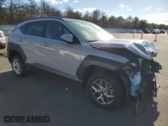 2024 Hyundai Kona Limited z VIN KM8HECA3XRU023558, wystawiony jako Copart lot #82975484 z przebiegiem 1 407 mil mil oraz Szkoda całkowita • Salvage title. Historia ofert i sprzedaży dostępna na DreamBid. Obrazek 4.
