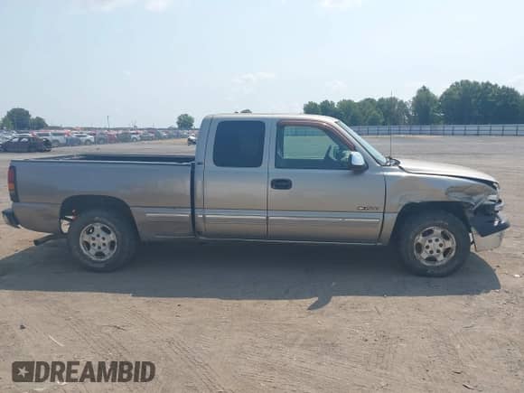 2000 Chevrolet Silverado 1500 LS z VIN 2GCEC19T8Y1312440, wystawiony jako IAAI lot #42914407 z przebiegiem 257 638 mil mil oraz . Historia ofert i sprzedaży dostępna na DreamBid. Obrazek 13.