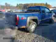 2005 Chevrolet Colorado LS Z71 z VIN 1GCDS196358124068, wystawiony jako IAAI lot #43507590 z przebiegiem 143 799 mil mil oraz . Historia ofert i sprzedaży dostępna na DreamBid. Obrazek 4.