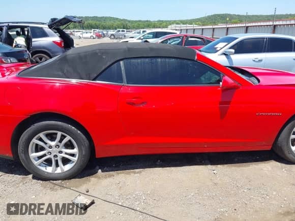 2015 Chevrolet Camaro LT z VIN 2G1FD3D32F9279141, wystawiony jako IAAI lot #42637179 z przebiegiem 127 073 mil mil oraz . Historia ofert i sprzedaży dostępna na DreamBid. Obrazek 12.