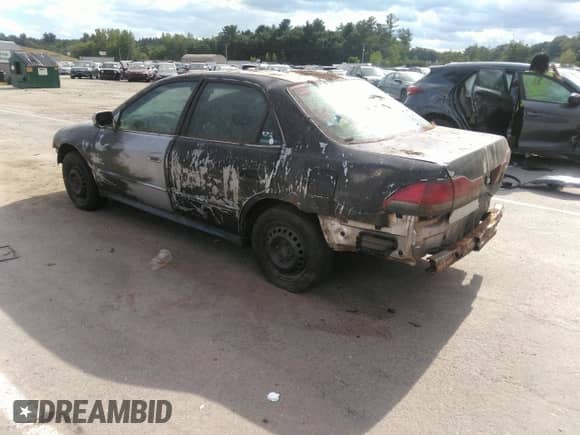 2002 Honda Accord LX with VIN 3HGCG66522G706529, listed as a IAAI auction lot 42763169 with Not provided miles and . Bid and sale history available at DreamBid. Image 3.