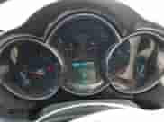 2014 Chevrolet Cruze 1LT z VIN 1G1PC5SB9E7187666, wystawiony jako Copart lot #63697005 z przebiegiem 105 645 mil mil oraz Szkoda całkowita • Salvage title. Historia ofert i sprzedaży dostępna na DreamBid. Obrazek 9.