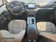 2020 Ford Explorer с VIN 1FMSK7BH6LGC21172, выставлен на аукционе Copart как лот 71667005 с пробегом 115 318 миль миль и Списание • Salvage title. История ставок и продаж доступна на DreamBid. Изображение 8.