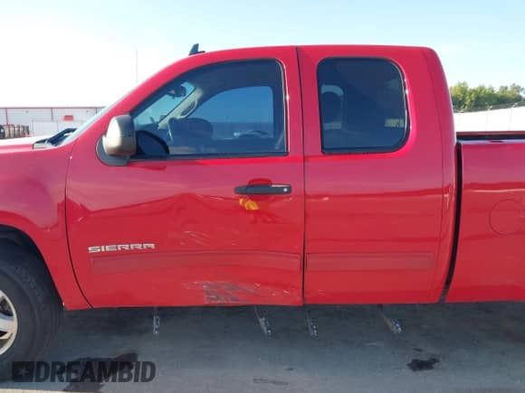 2013 GMC Sierra 1500 SLE с VIN 1GTR2VE79DZ315871, выставлен на аукционе IAAI как лот 43081539 с пробегом 165 064 миль миль и . История ставок и продаж доступна на DreamBid. Изображение 15.