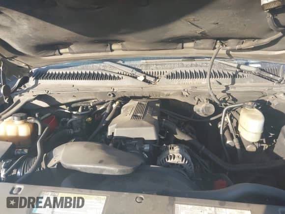 2000 Chevrolet Suburban LT z VIN 3GNGC26U7YG189093, wystawiony jako IAAI lot #41129079 z przebiegiem 346 765 mil mil oraz . Historia ofert i sprzedaży dostępna na DreamBid. Obrazek 10.