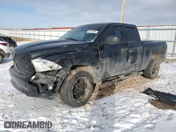 2016 Ram 1500 Tradesman z VIN 1C6RR7FG0GS304106, wystawiony jako Copart lot #44371585 z przebiegiem 128 368 mil mil oraz Szkoda całkowita • Salvage title. Historia ofert i sprzedaży dostępna na DreamBid. Obrazek 1.