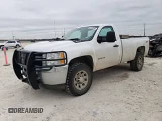 2014 Chevrolet Silverado 3500HD Work Truck z VIN 1GC3KZCG3EF176291, wystawiony jako Copart lot #88998545 z przebiegiem 139 783 mil mil oraz Czysty tytuł • Clean title. Historia ofert i sprzedaży dostępna na DreamBid. Obrazek 1.