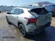 2024 Chevrolet Trax ACTIV z VIN KL77LKE21RC196972, wystawiony jako IAAI lot #43302661 z przebiegiem 17 280 mil mil oraz . Historia ofert i sprzedaży dostępna na DreamBid. Obrazek 3.